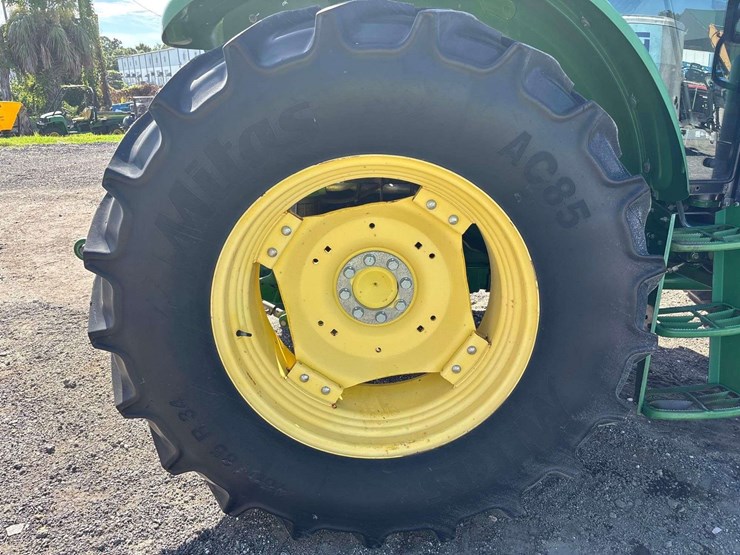 2017-john-deere-6120e-image-20