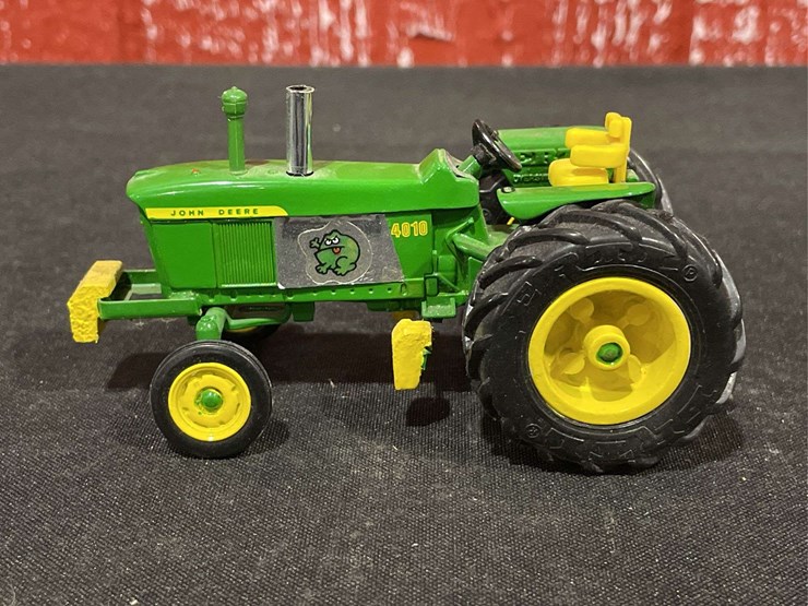 john-deere-4010-image-2