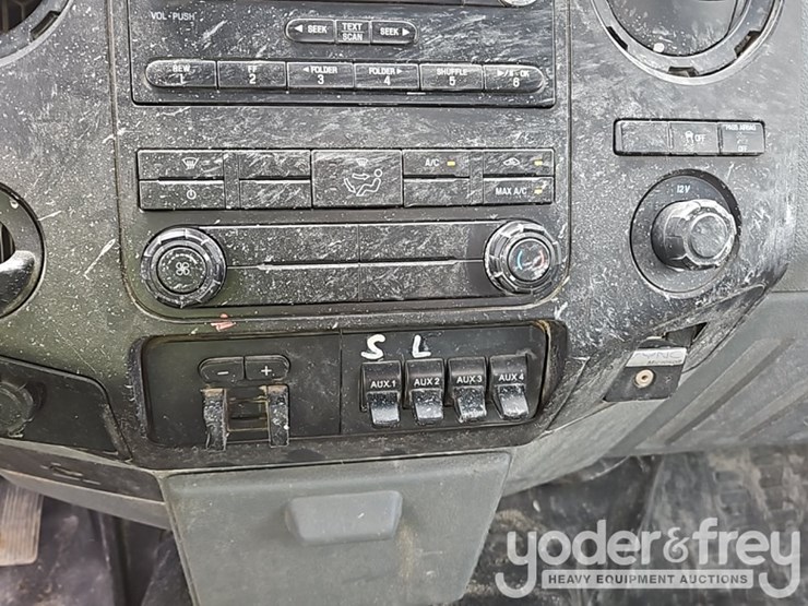 2015-ford-f250-xl-image-24