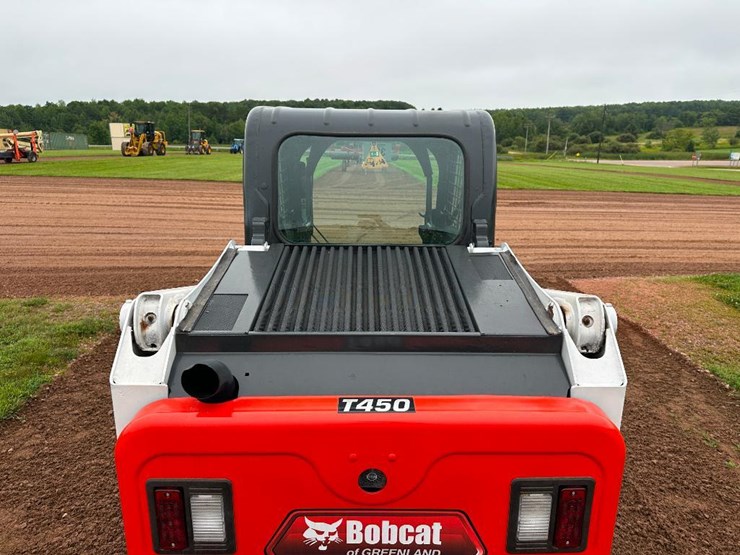 2017-bobcat-t450-image-29