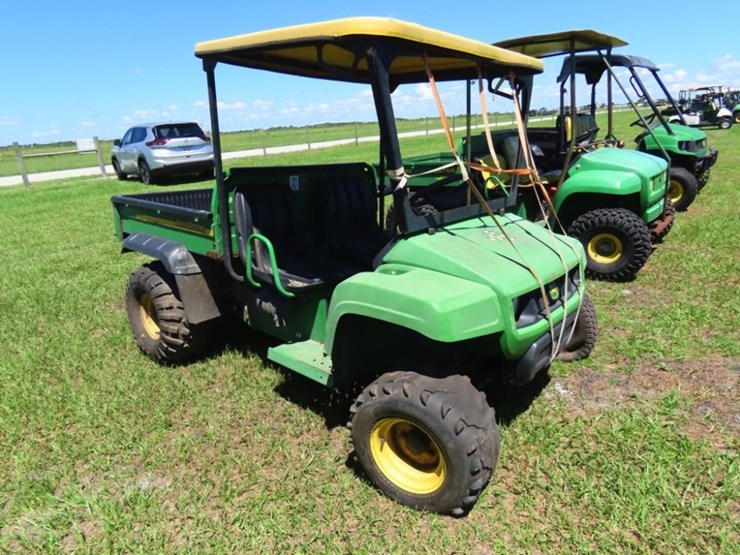 2009-john-deere-gator-image-1