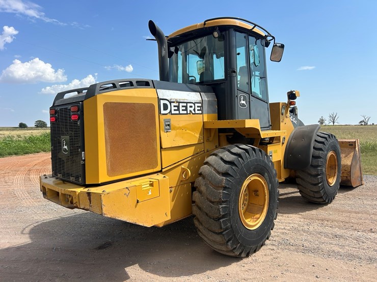 2012-deere-544k-image-3