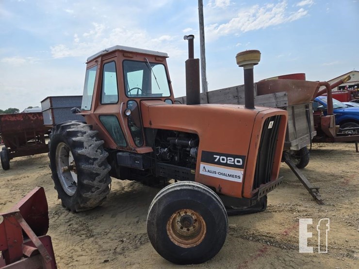 allis-chalmers-7020-image-3