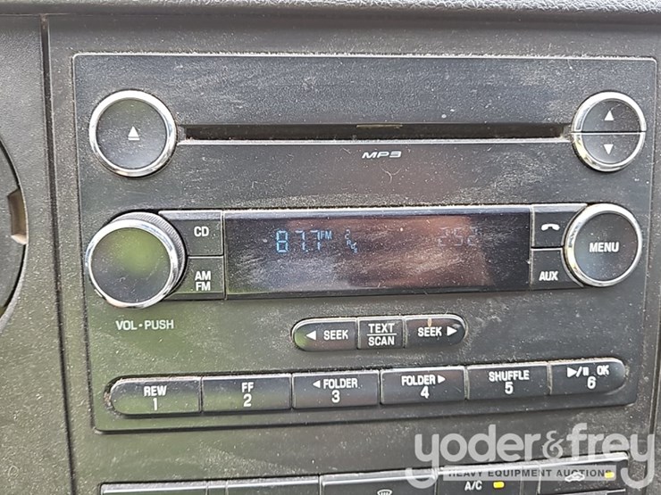 2016-ford-f250-xl-image-25