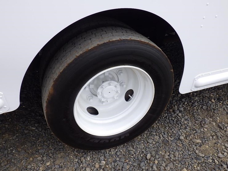 2012-freightliner-mt55-image-29