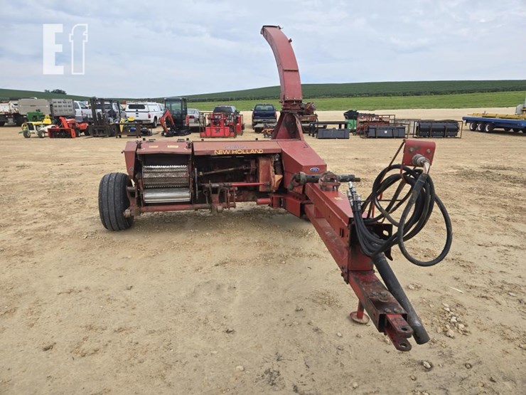 new-holland-900-image-2