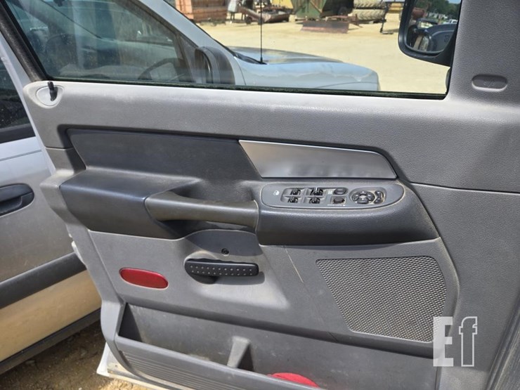 2008-dodge-ram-1500-image-21