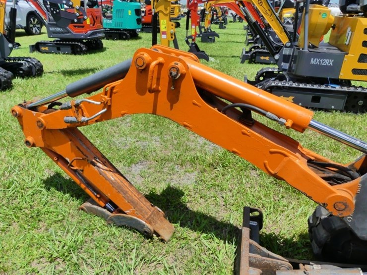 2018-bobcat-e10-image-7