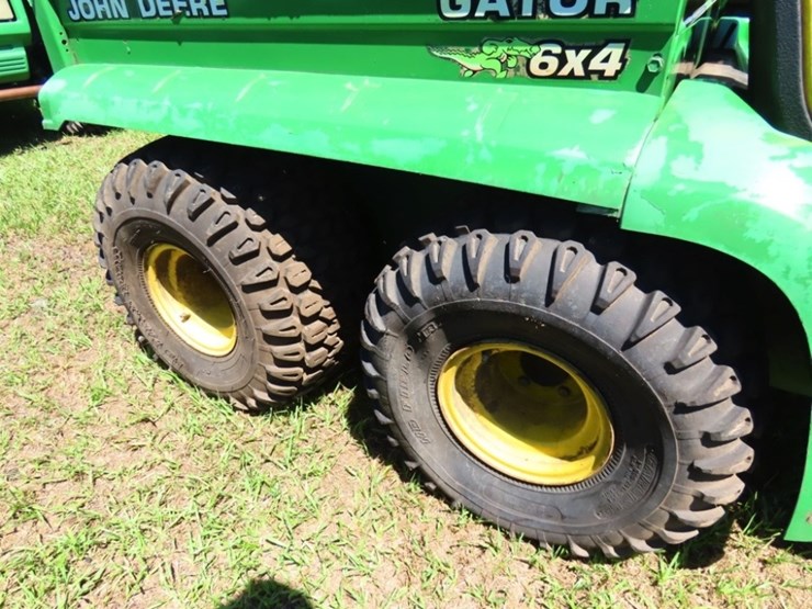 john-deere-gator-image-6
