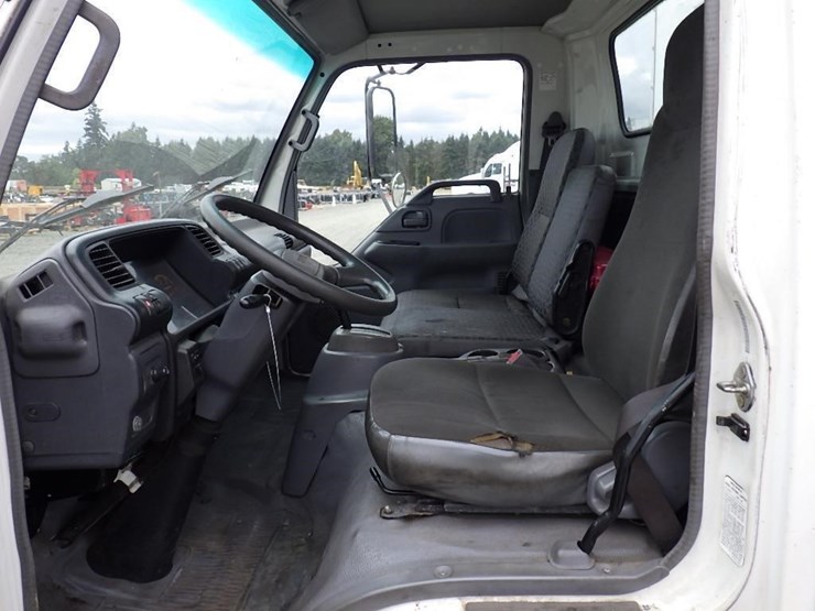 2007-gmc-5500-image-15