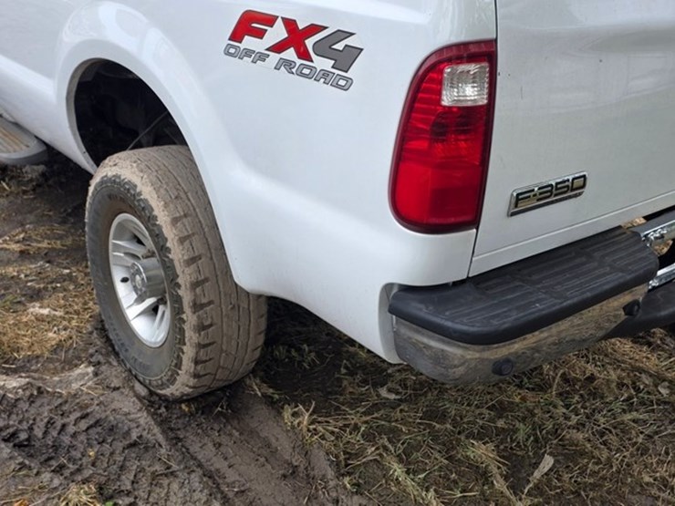 2001-ford-f250-image-16