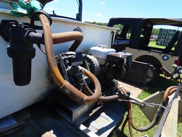 kubota-rtv-x900-image-11