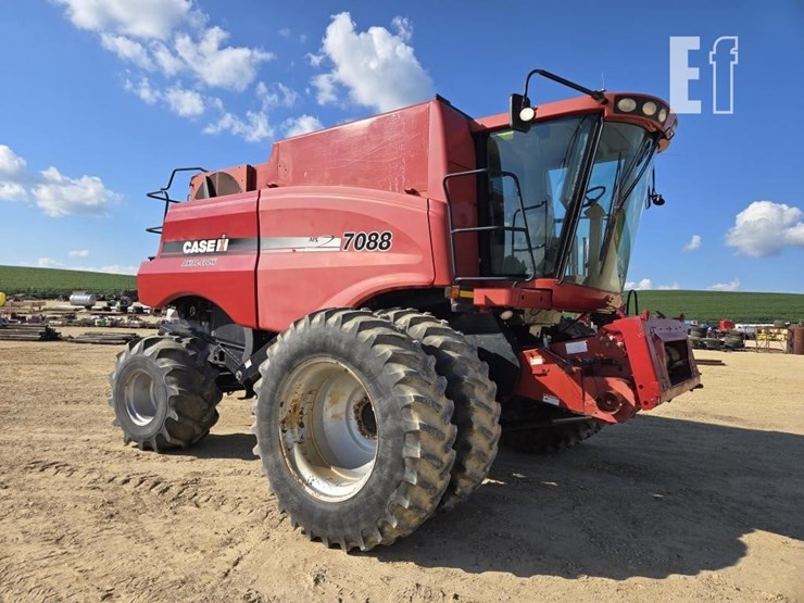 case-ih-7088-image-1