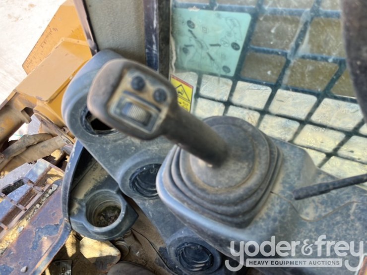 2018-caterpillar-289d-image-25