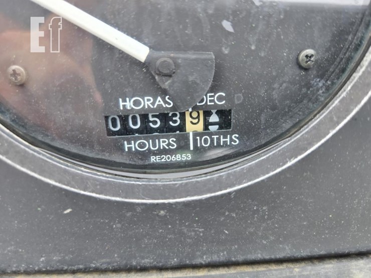 john-deere-4520-image-10