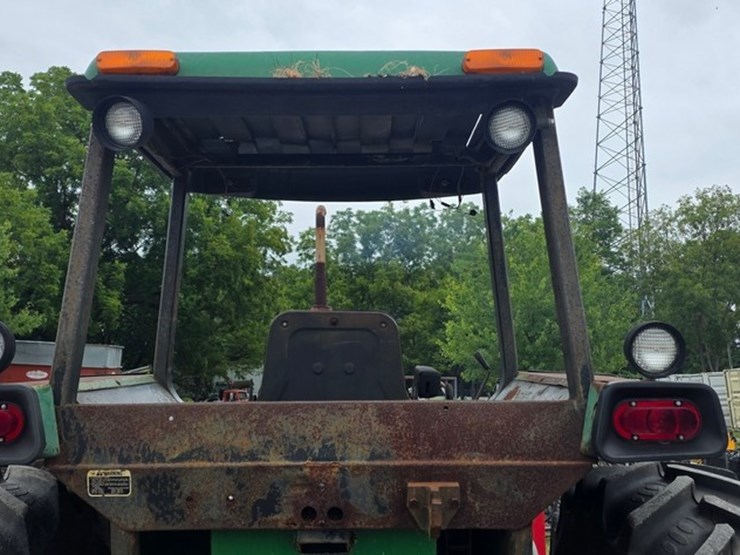 john-deere-4040-image-18