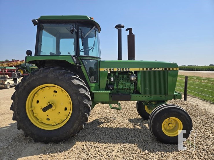 1979-john-deere-4440-image-4