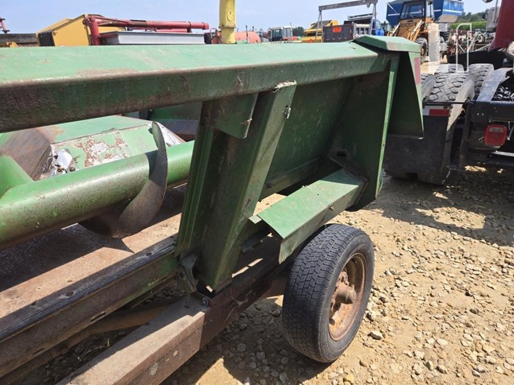 john-deere-444-image-5