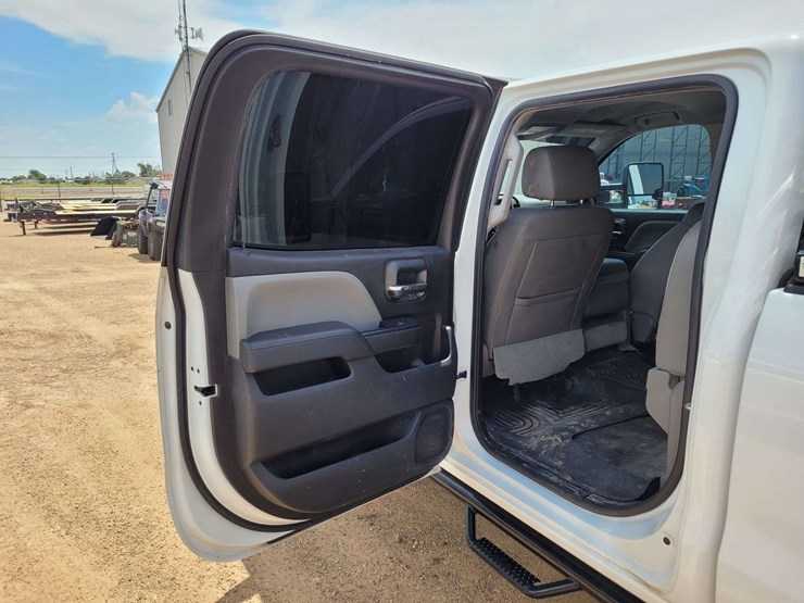 chevrolet-silverado-2500-image-6