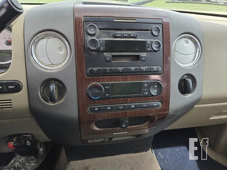 2005-ford-f150-image-24