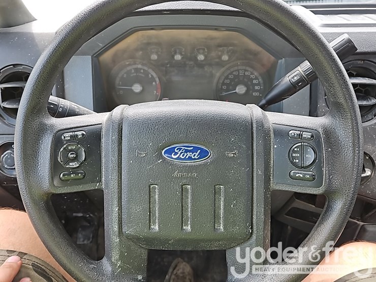 2015-ford-f250-xl-image-25