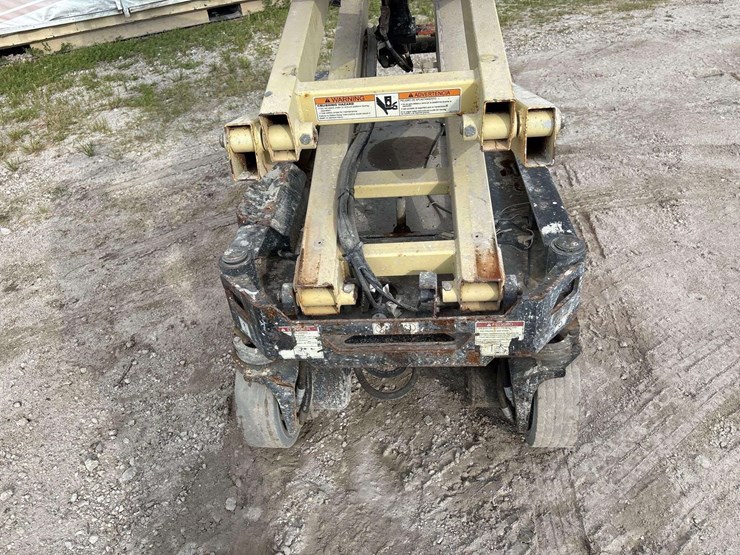 2018-jlg-1932r-image-8