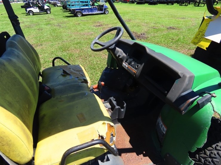 2015-john-deere-gator-image-4