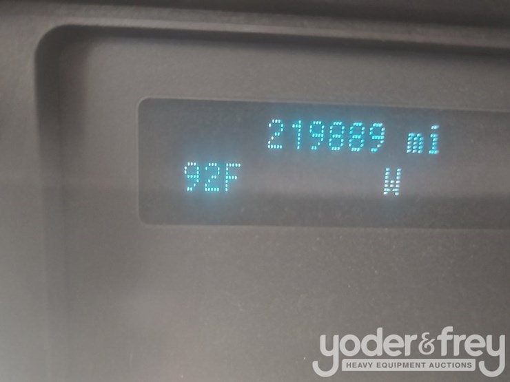 2016-ford-f250-xl-image-32