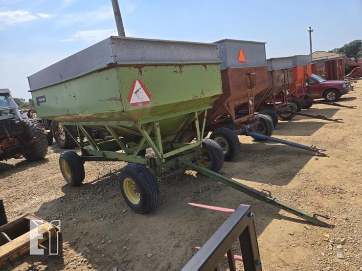john-deere-1075-image-2