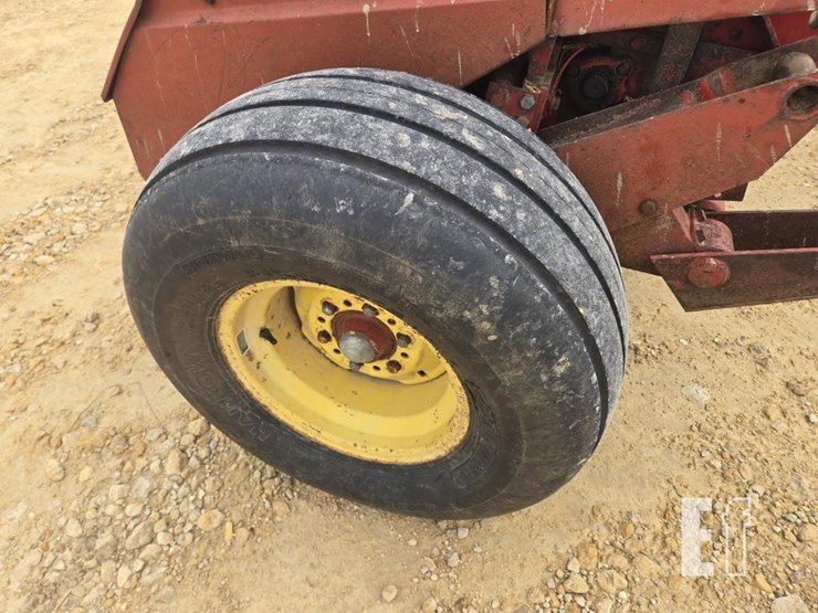 new-holland-900-image-7