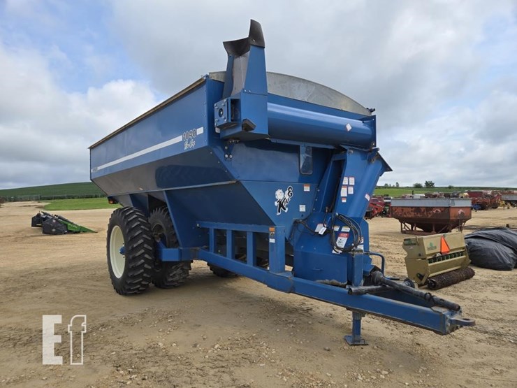 1999-kinze-1040-image-1