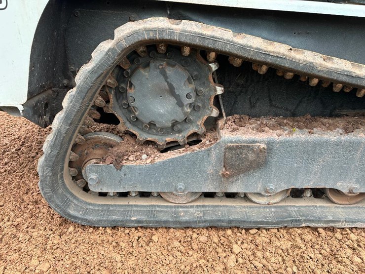 2017-bobcat-t450-image-22