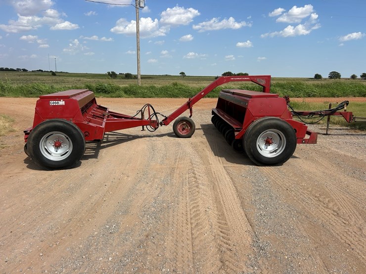 case-ih-5300-image-2
