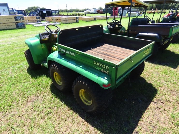 john-deere-gator-image-10