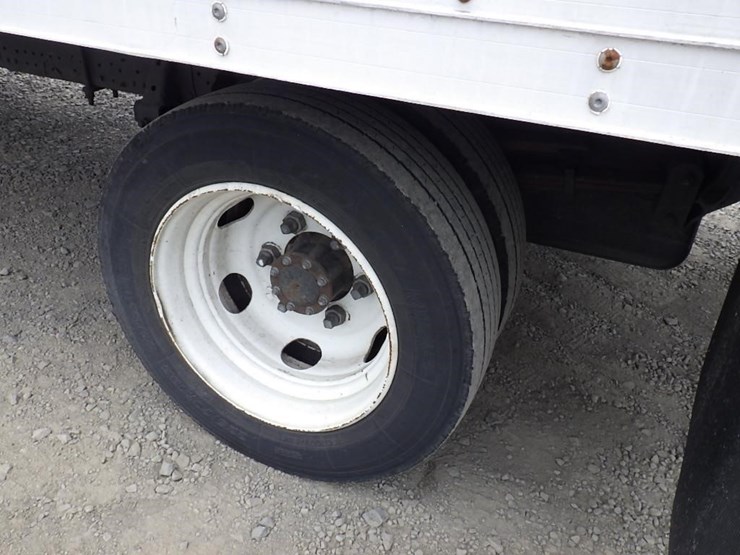 2007-gmc-5500-image-29