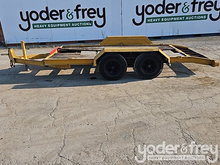 2002-tandem-axle-tagalong-equipment-trailer-w/-level-deck-between-wheels-(no-title)-image-1