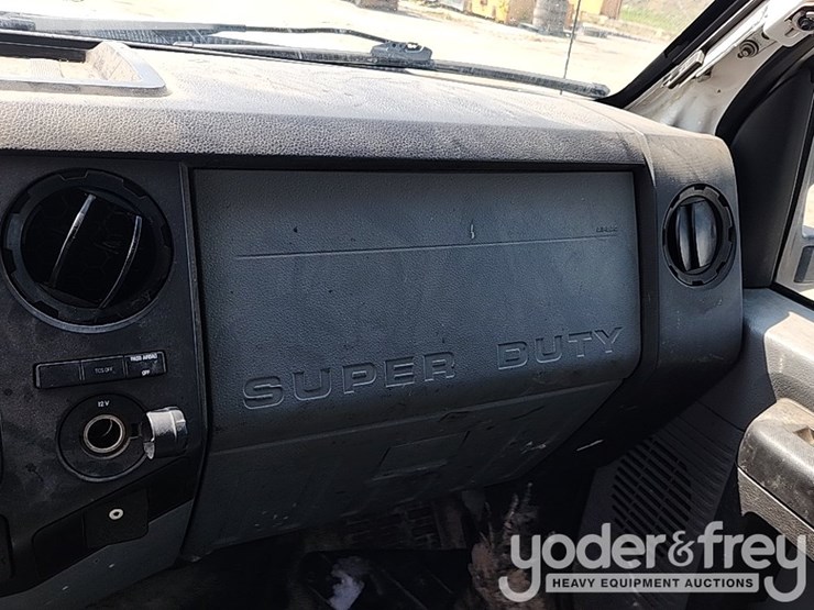 2012-ford-f550-image-29