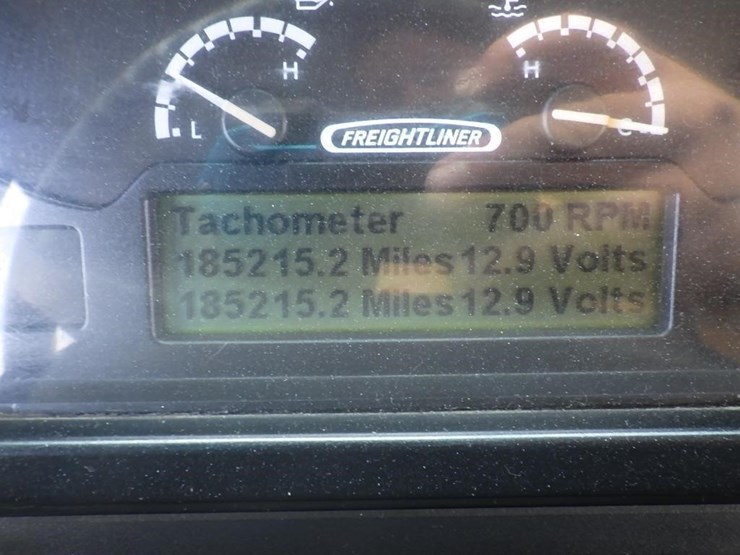 2012-freightliner-mt55-image-20