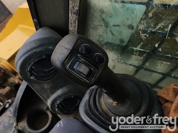 2019-caterpillar-289d-image-24