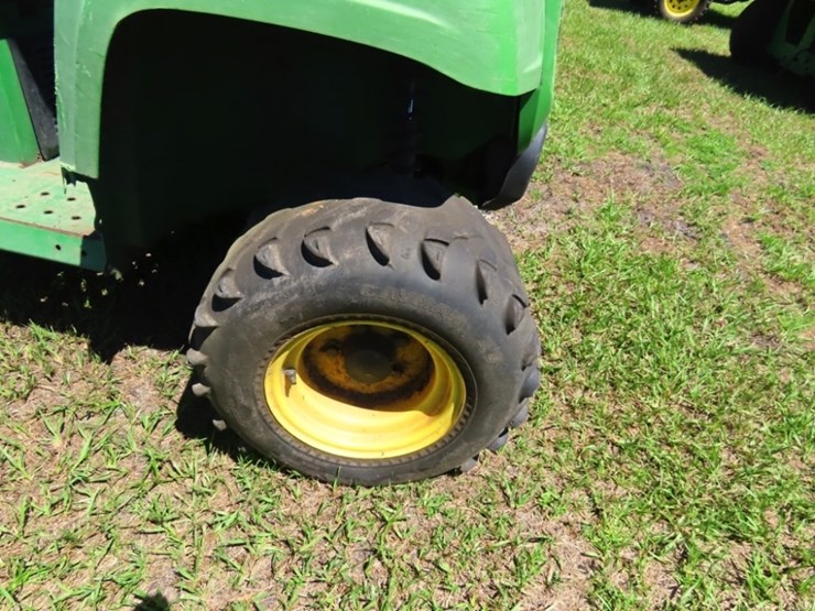 2009-john-deere-gator-image-3