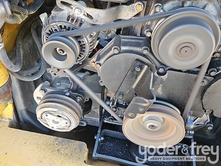 2011-caterpillar-279c-image-22