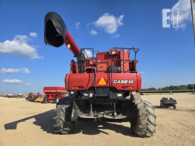 case-ih-7088-image-17
