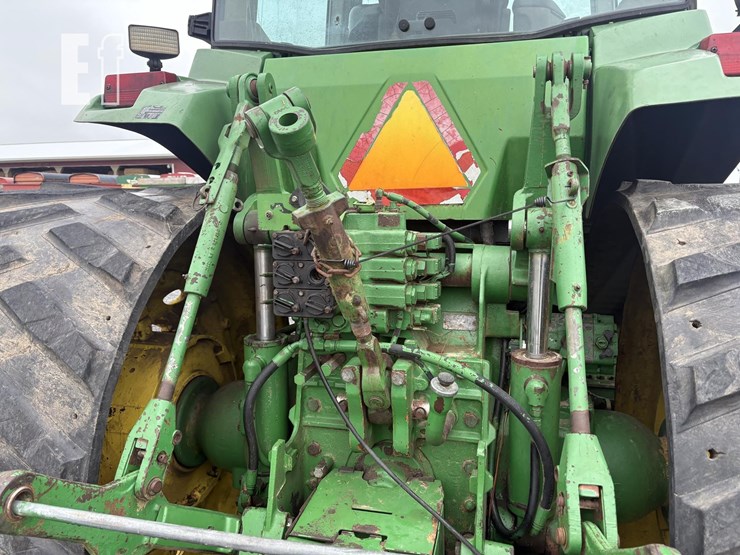 john-deere-8400t-image-16