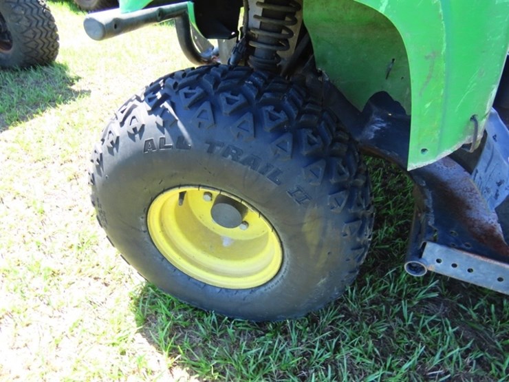 2015-john-deere-gator-image-12