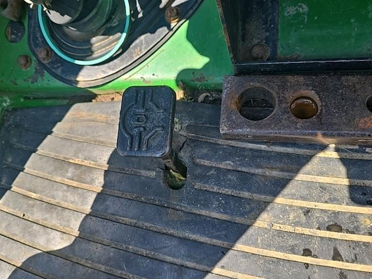 2005-john-deere-5320-image-57