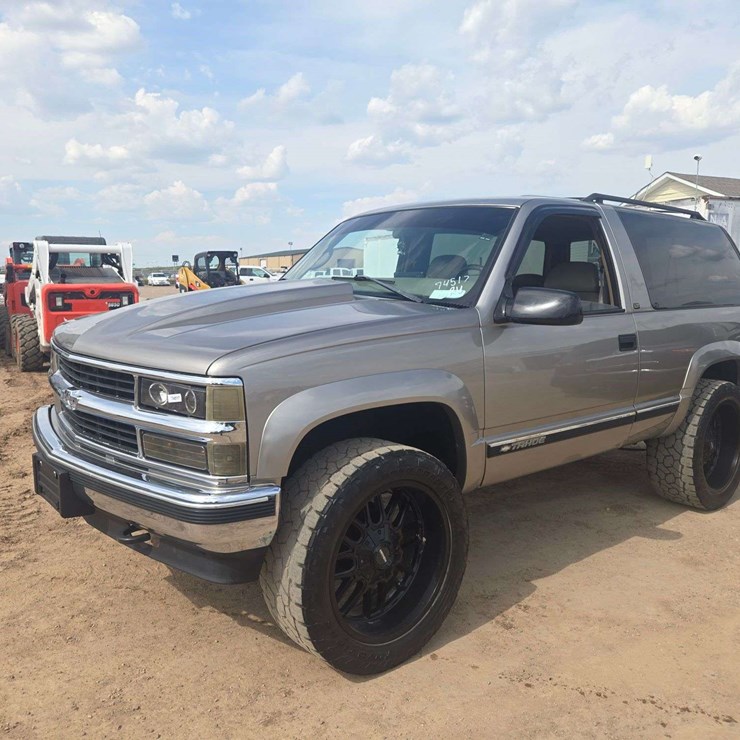 1999 CHEVROLET TAHOE