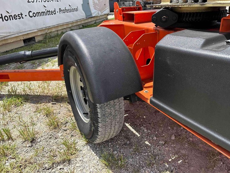 2017-jlg-t350-image-12