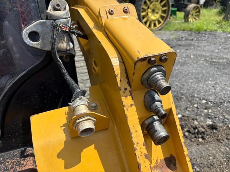 caterpillar-259d-image-60