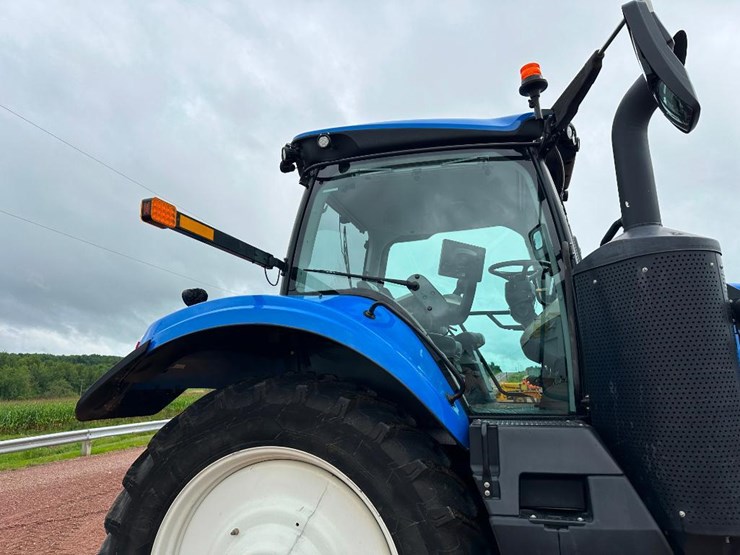 2020-new-holland-t8.320-image-22