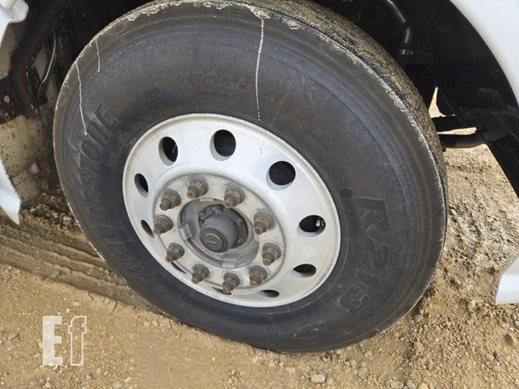 2013-kenworth-t660-image-4